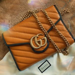 Gucci GG Marmont Chain Wallet